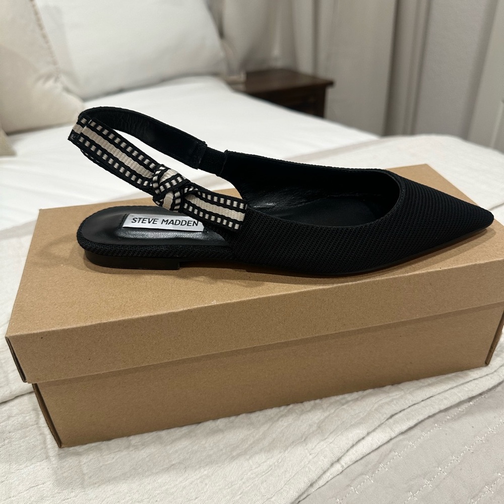 Steve Madden Black Slingback Loafers
